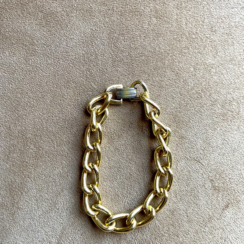 Gold Tone Bracelet with Large Chain Links